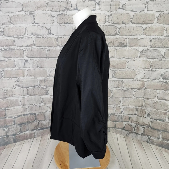 Torrid Deluxe  Stretch Ruched Sleeved Blazer Unlined Black Size 4 - Picture 12 of 14
